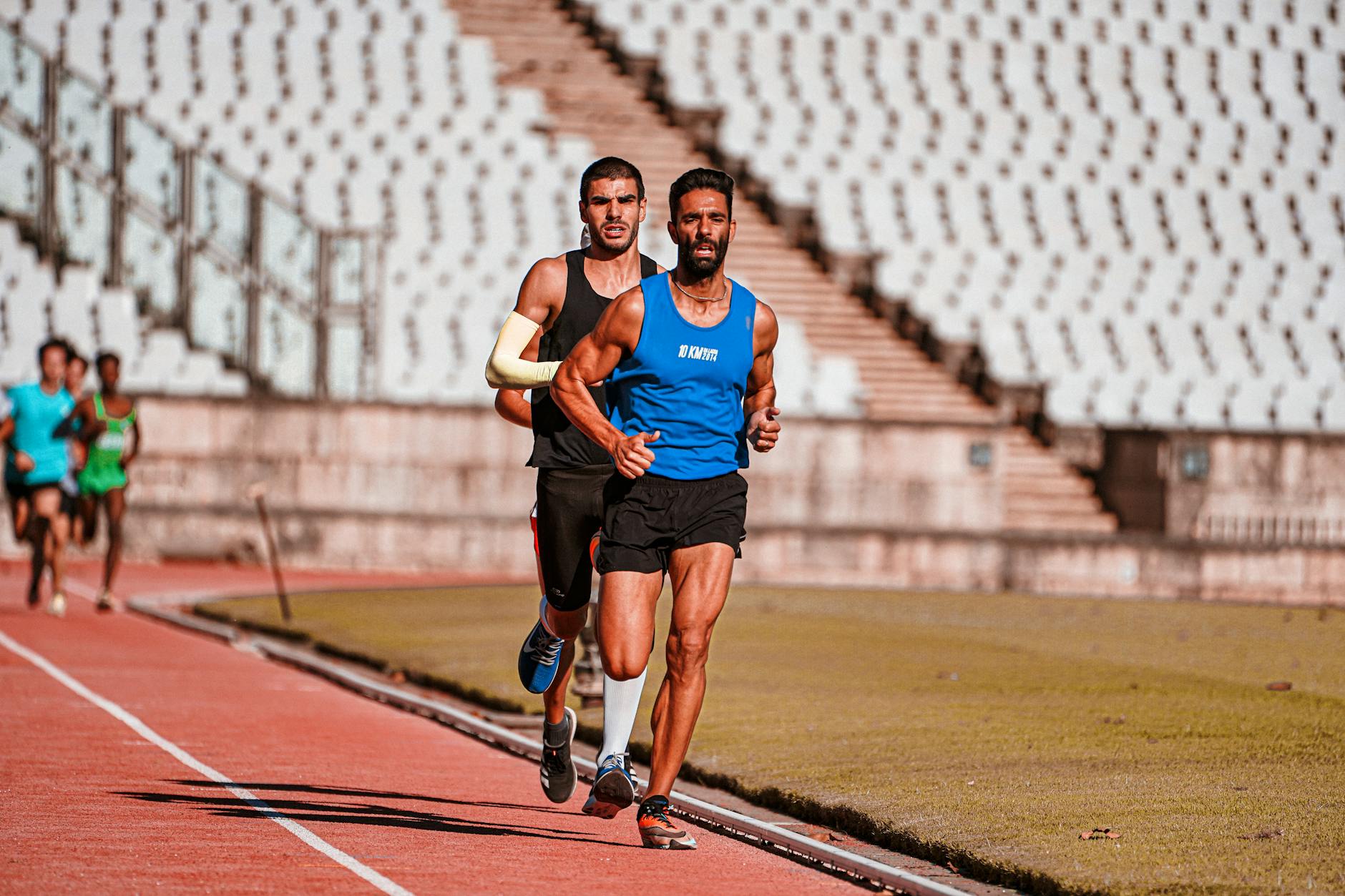 Running track and athlete — VO2max training and longevity